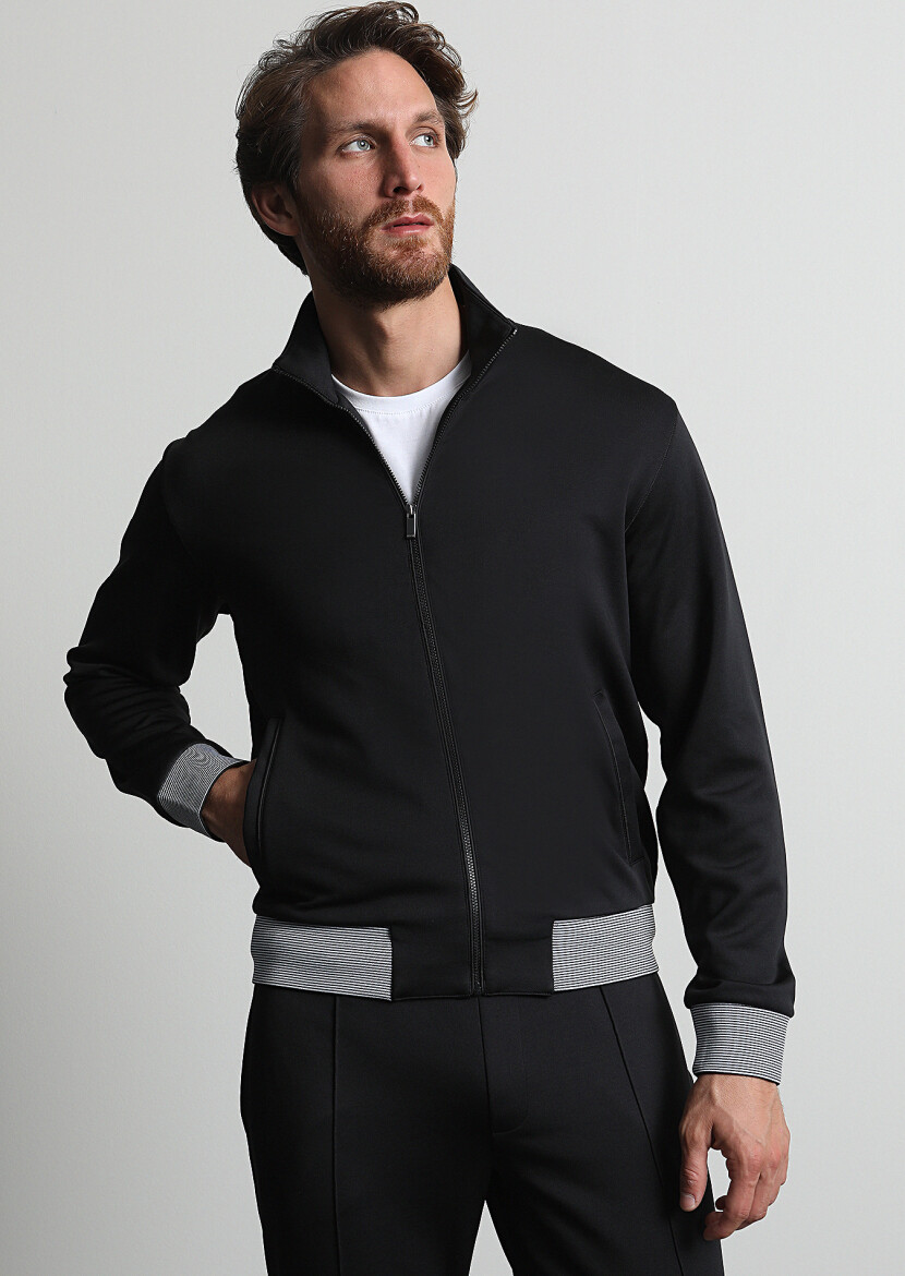 Siyah Dik Yaka Düz Sweatshırt - 1