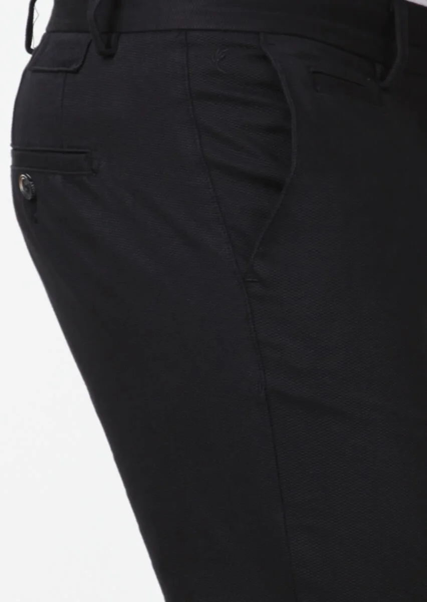 Siyah Düz Dokuma Regular Fit Casual Pamuk Karışımlı Pantolon - 3