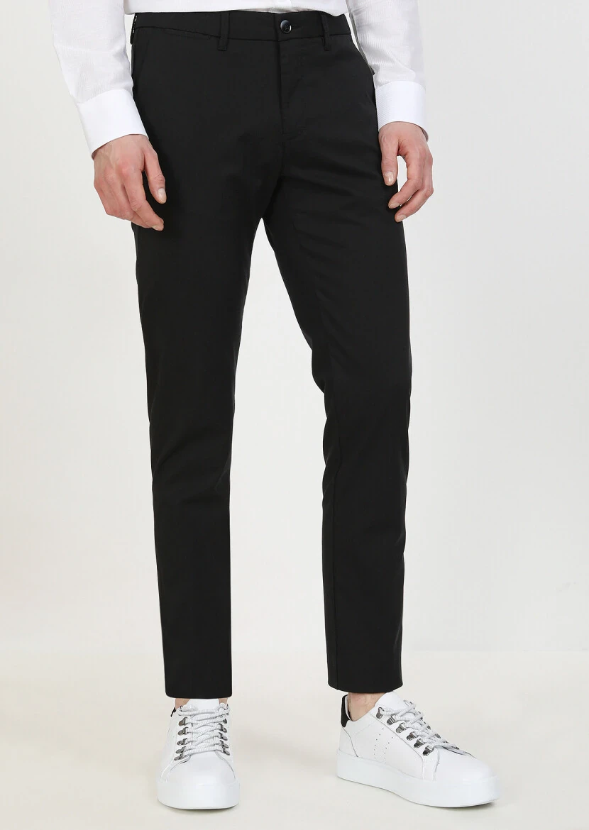 Siyah Düz Dokuma Regular Fit Casual Pantolon - 1
