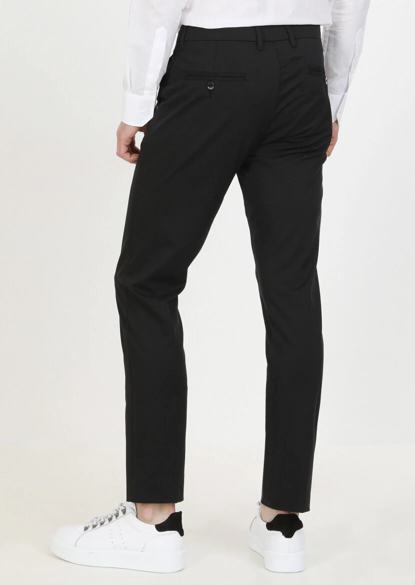 Siyah Düz Dokuma Regular Fit Casual Pantolon - 4