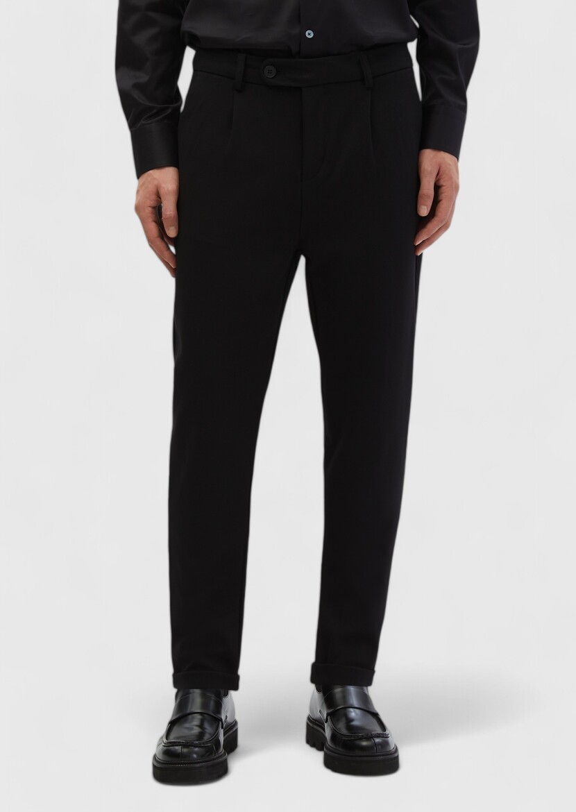 Siyah Düz Örme Regular Fit Casual Pantolon 