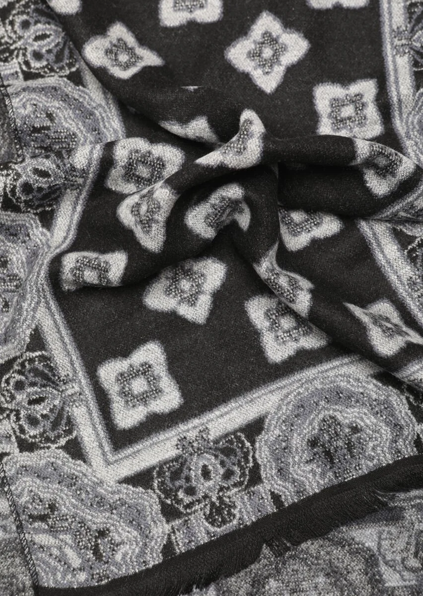 Siyah Kaşkol - 2