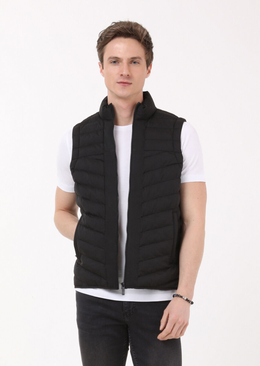 Siyah Regular Fit Dik Yaka Casual Dokuma Spor Yelek - 1