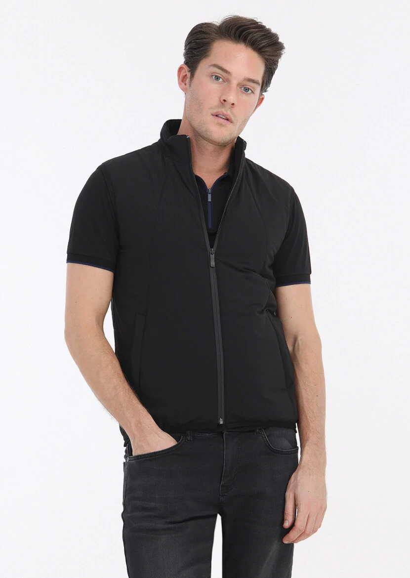 Siyah Regular Fit Dik Yaka Casual Dokuma Spor Yelek 