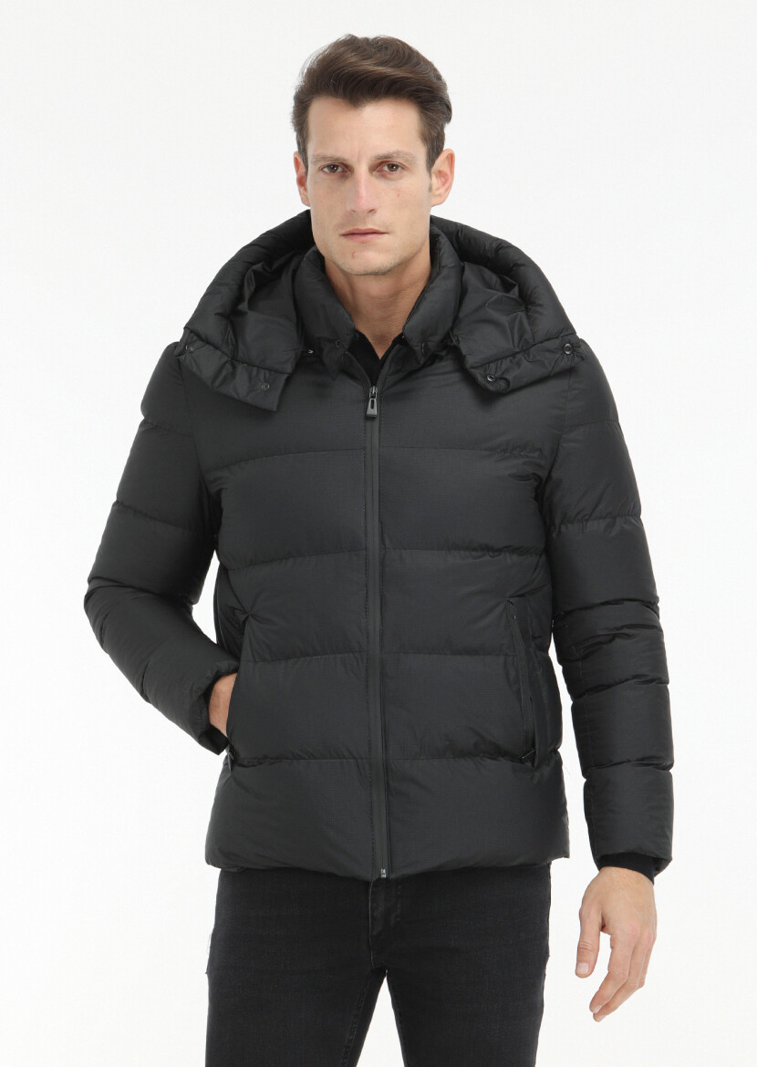 Siyah Regular Fit Kapüşonlu Casual Dokuma Mont 