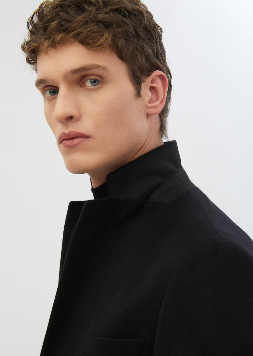 Siyah Regular Fit Kelebek Yaka Klasik Dokuma Palto - 5