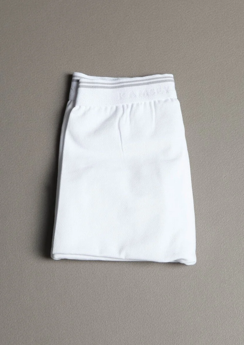 White Boxer - 1