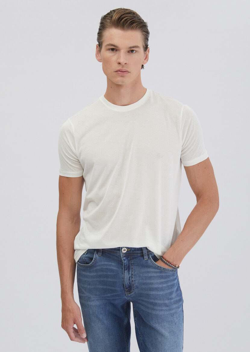 White Plain Crew Neck T-Shirt 