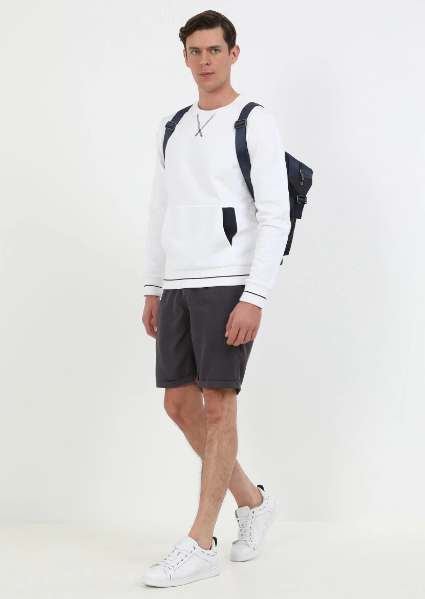 White Plain Sweatshirt 