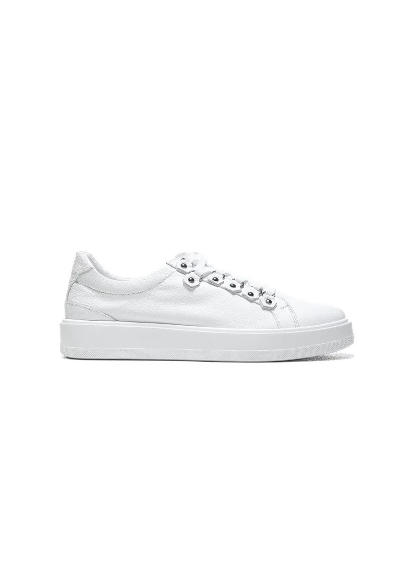 White Sneaker - 1