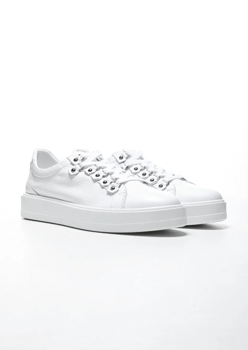White Sneaker - 2