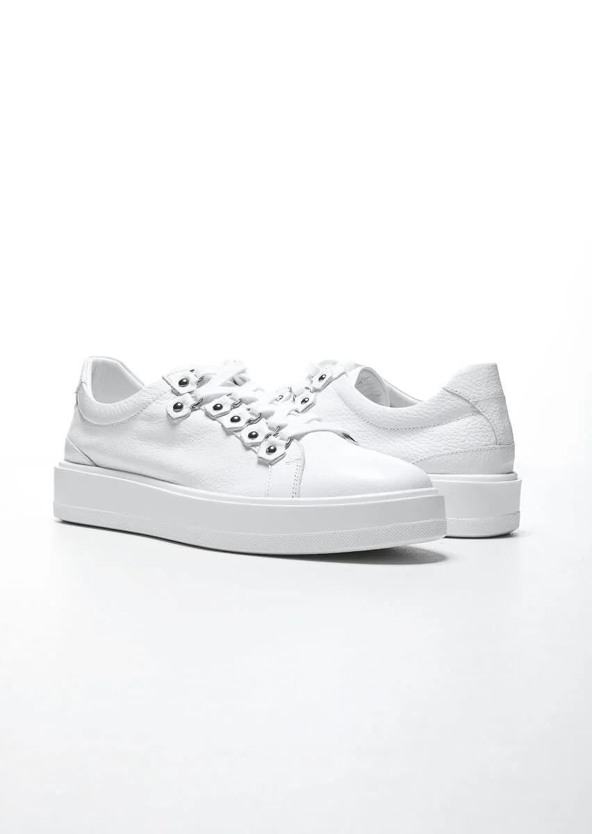 White Sneaker - 3