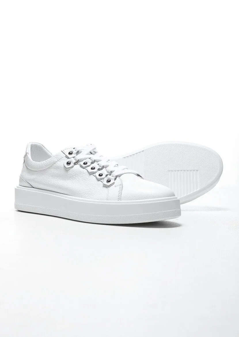 White Sneaker - 4