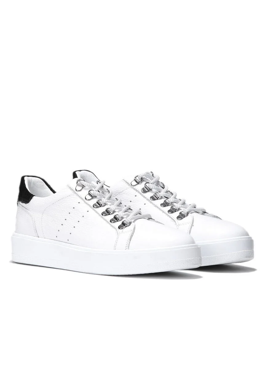 White Sneaker - 2
