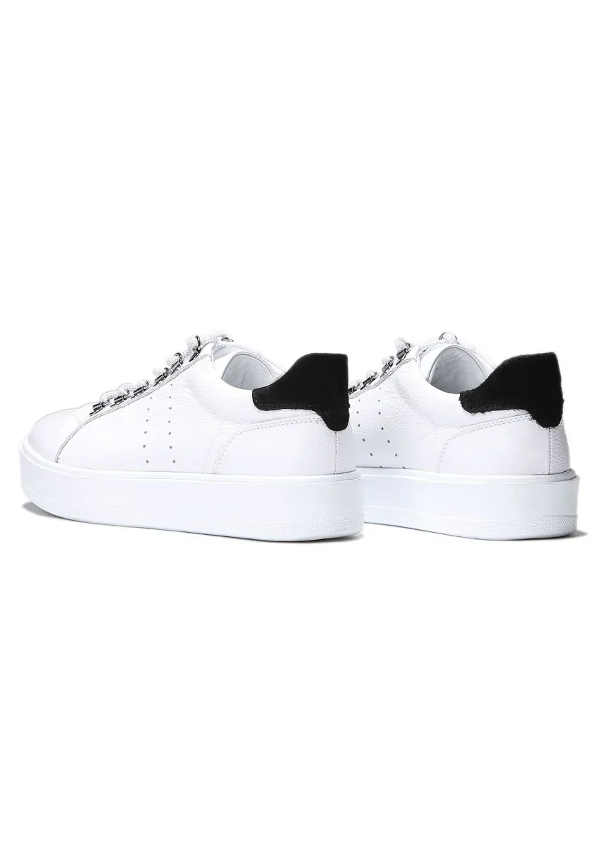 White Sneaker - 4