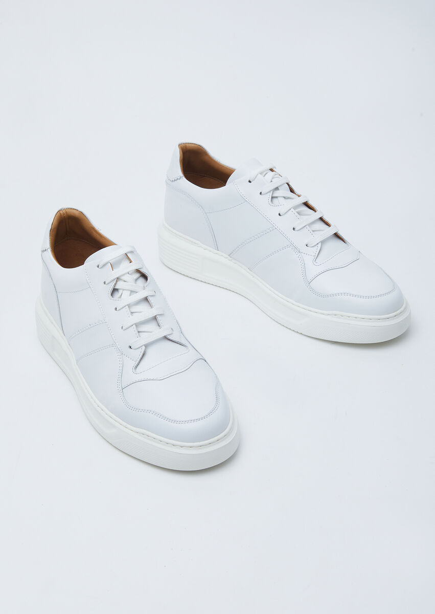 White Sneaker - 3