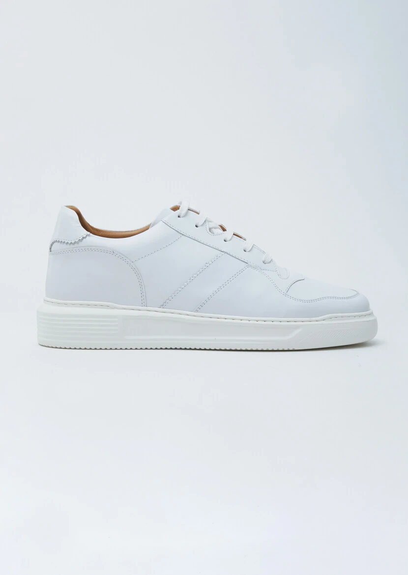 White Sneaker - 1