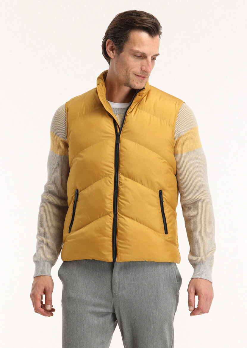 Yellow Regular Fit Turtleneck Casual Weaving Puffer Vest - 3