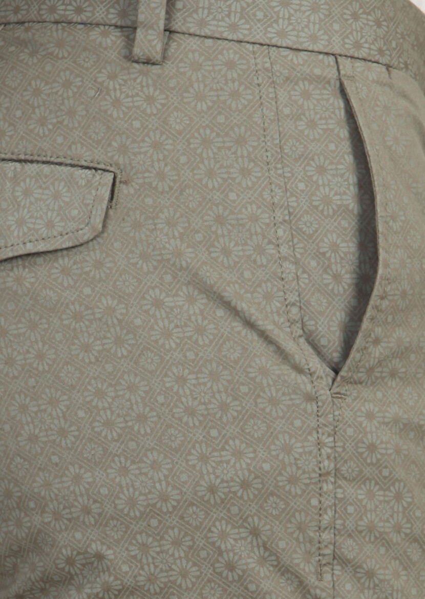 Yeşil Baskılı Dokuma Regular Fit Casual Pamuk Karışımlı Bermuda - 3