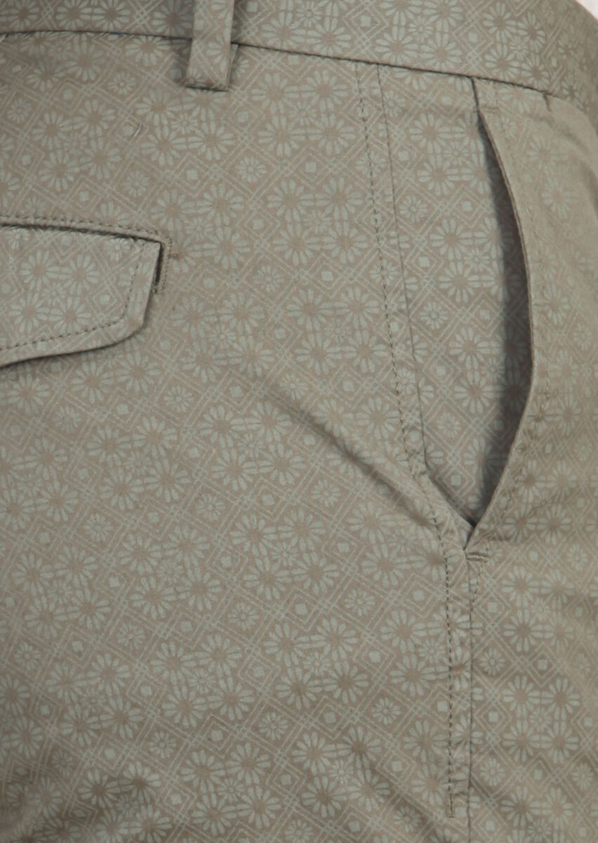 Yeşil Baskılı Dokuma Regular Fit Casual Pamuk Karışımlı Bermuda - 3