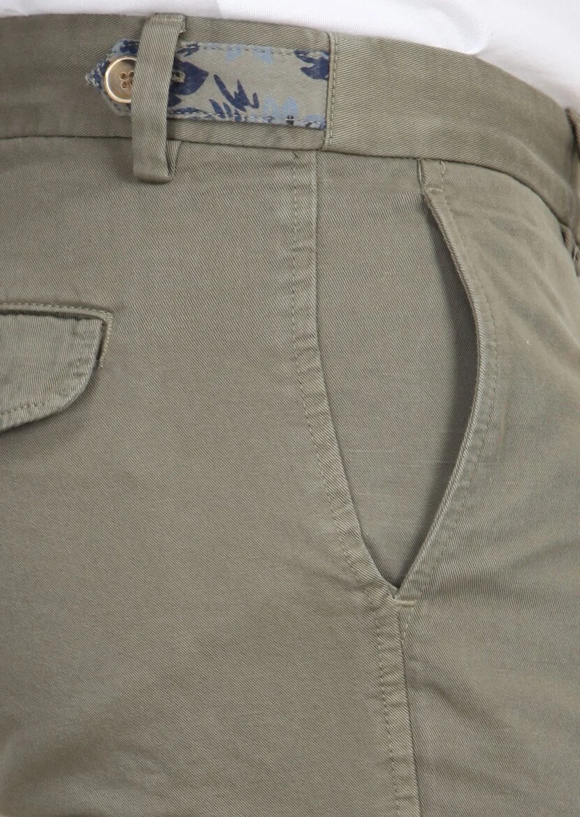 Yeşil Düz Dokuma Regular Fit Casual Pamuk Karışımlı Bermuda - 3